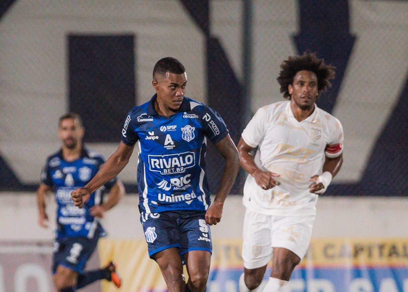 MAC vence na estreia e lidera Copa Paulista