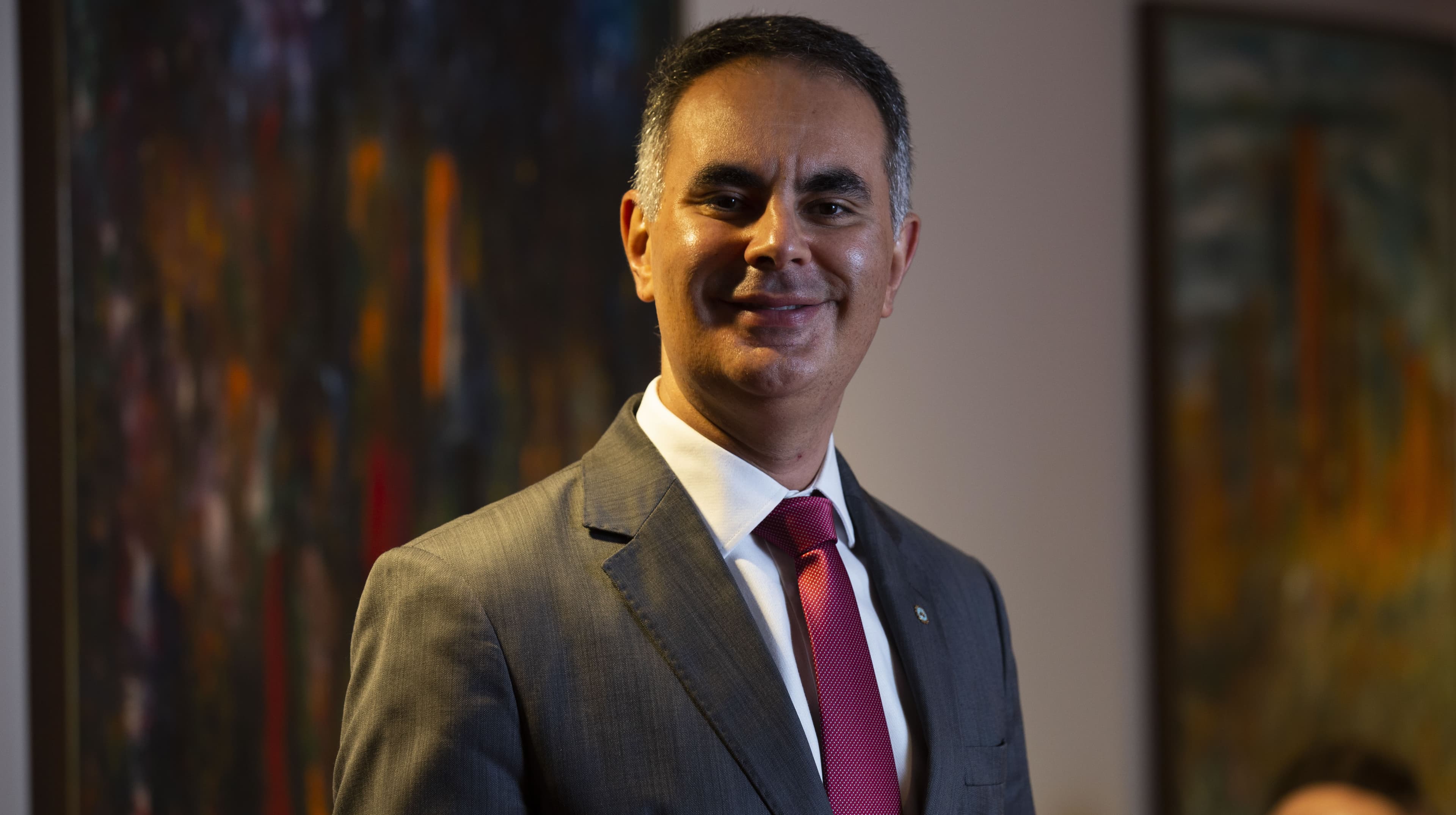 Rodrigo Spada destaca diálogo e critica polarização durante convenção do PSD